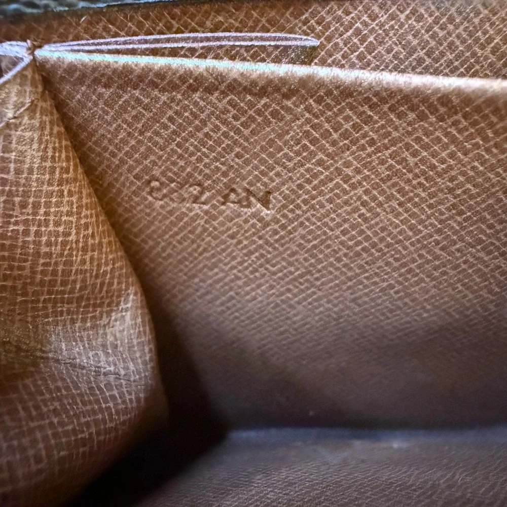 Louis Vuitton Monogram Elise Wallet - 1988 - Picture 10 of 11